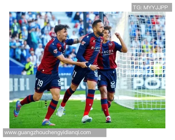 卢戈与莱万特的激烈对决揭示西乙联赛的竞争魅力与球队实力较量